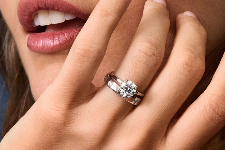 Rings that sit flush with each other